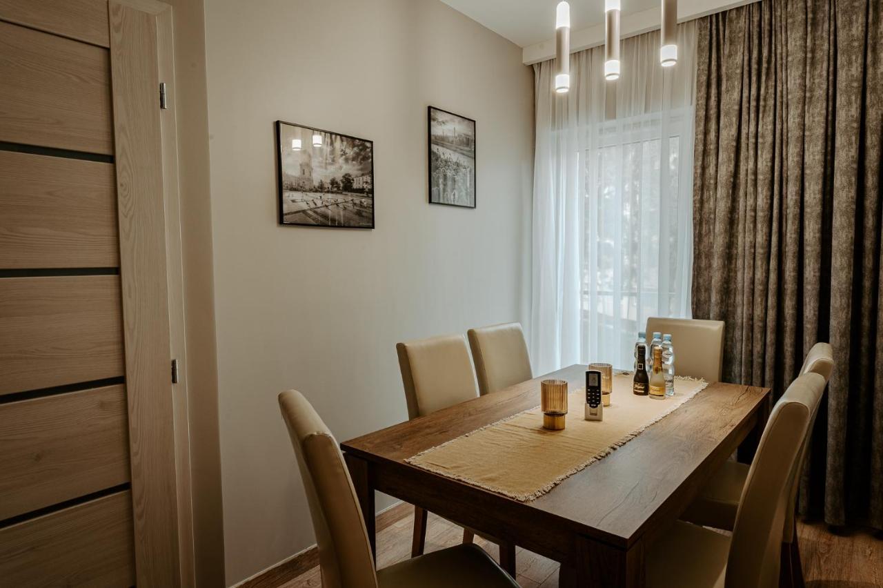 Apartamenty i Pokoje InforesPark Przemysl Bagian luar foto